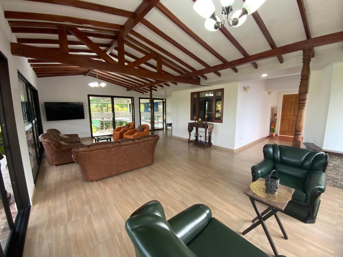 Finca Hotel 12 Palmas- Aeropuerto Jmc Rionegro Extérieur photo