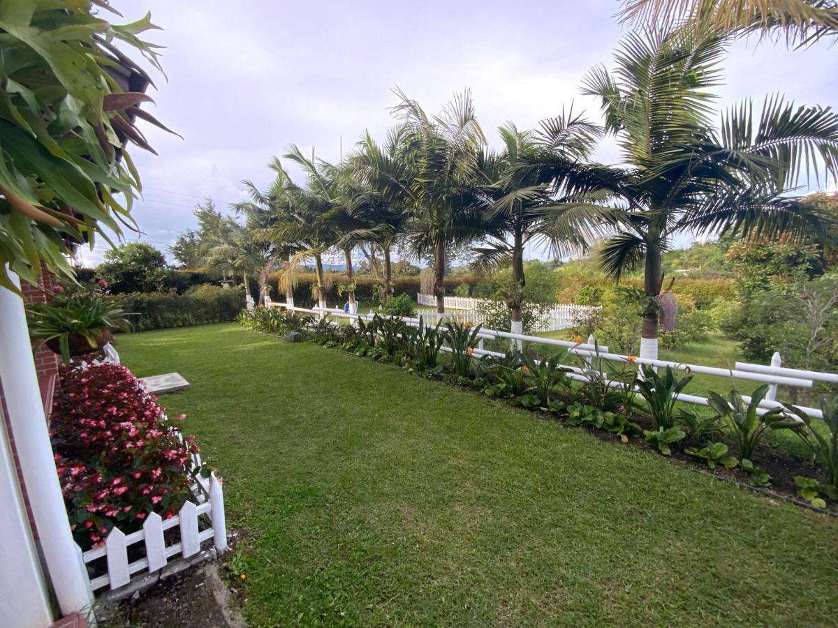 Finca Hotel 12 Palmas- Aeropuerto Jmc Rionegro Extérieur photo