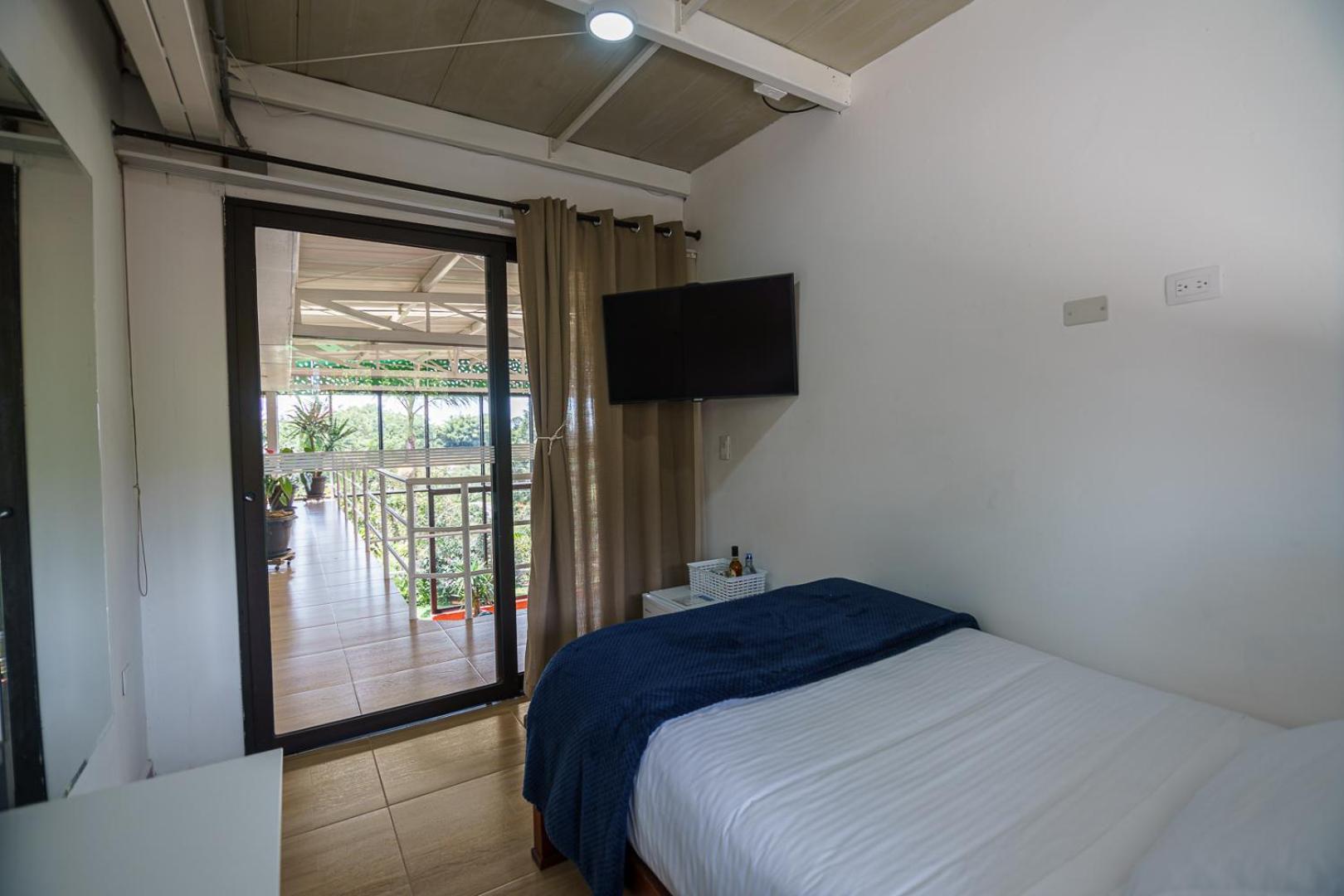 Finca Hotel 12 Palmas- Aeropuerto Jmc Rionegro Extérieur photo